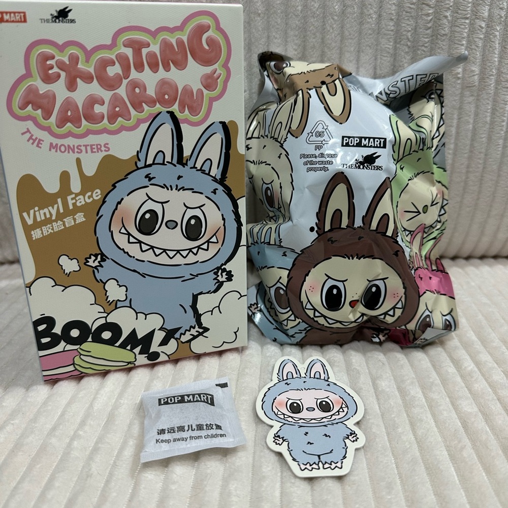 SEA SALT COCONUT - Exciting Macaron Labubu New unsealed bag.Box opened to verify